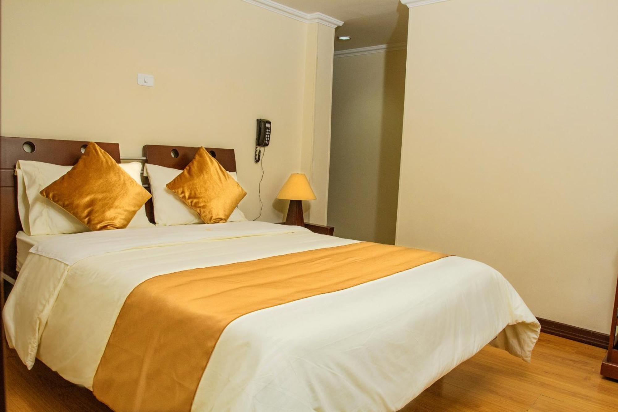 Hotel Senegal ปัสโต ภายนอก รูปภาพ