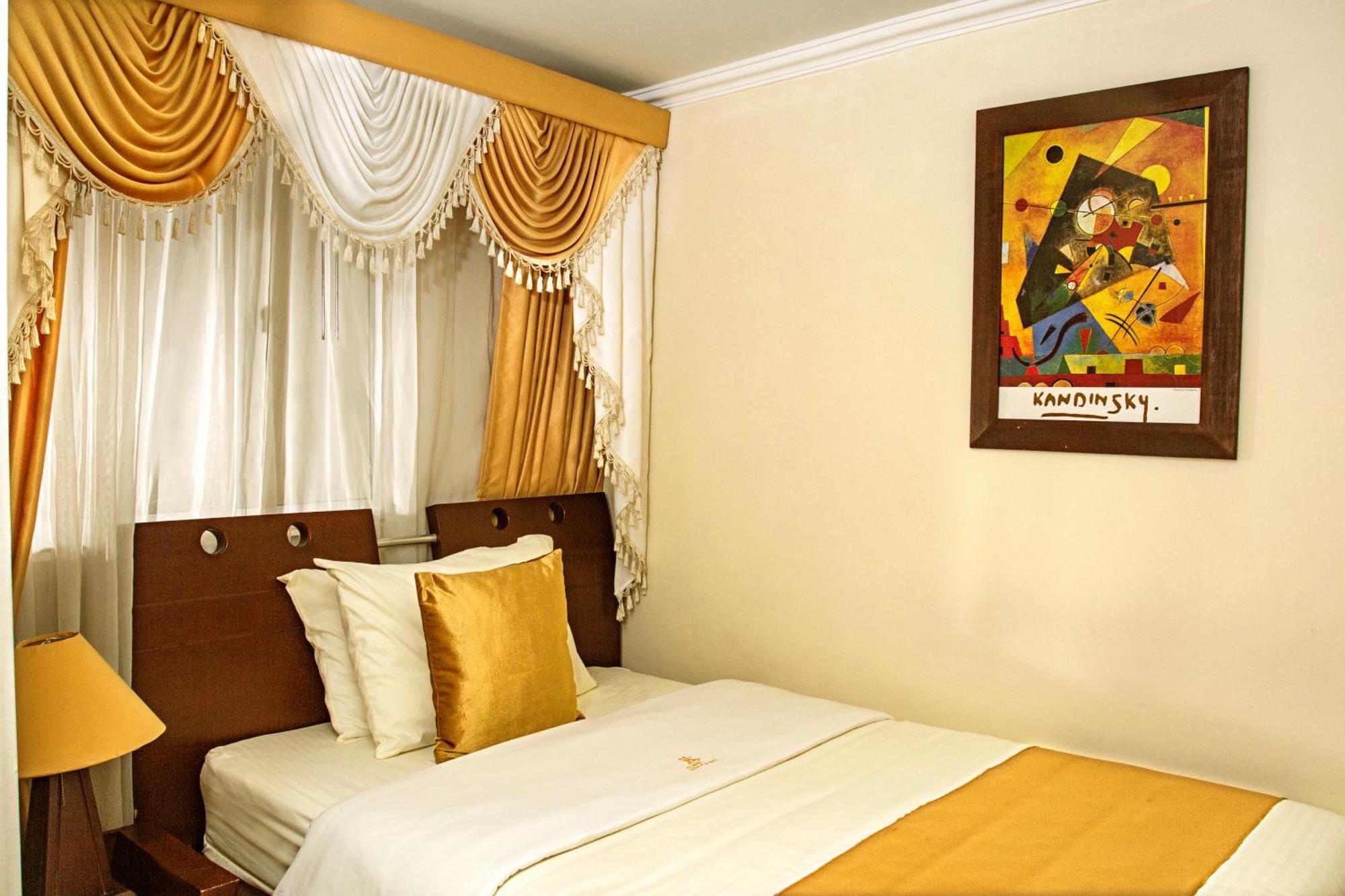 Hotel Senegal ปัสโต ภายนอก รูปภาพ